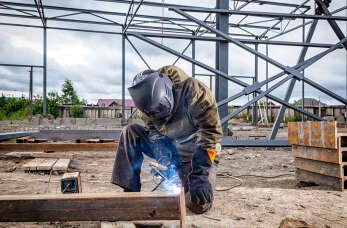 Czym jest obróbka metali w firmie Zalpol? 
