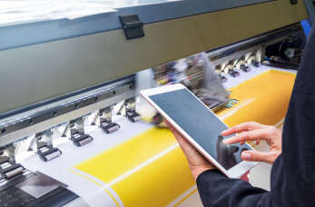 Szeroki wybór druków reklamowych w ofercie firmy Topa Sitodruk