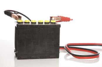 Akumulatory do różnych maszyn i pojazdów w ofercie firmy Amar-Auto 