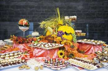 Pyszne dania na każdą okazję – zamów catering od Sali Bankietowej u Wiesia