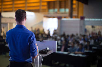 Niezwykle wymagające tłumaczenia ustne w ofercie biura tłumaczeń Rak-Interservises 