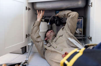 Co dokładnie obejmują kompleksowe usługi hydrauliczne firmy POL-TEAM?