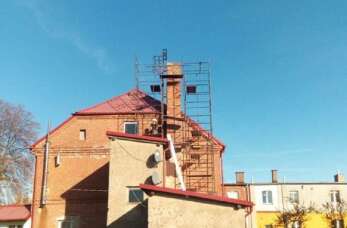 Firma kominiarska Czarny Kot: Kiedy warto zdecydować się na modernizację komina?