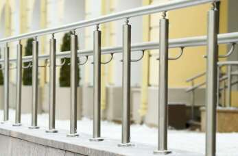 Zalety balustrad zewnętrznych ze stali nierdzewnej - Sławomir Nurzyński Metal-Bud