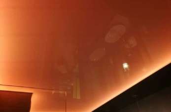 Niepowtarzalne aranżacje w domu, biurze, hotelu, czy sklepie – sufity napinane!