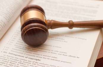 Kiedy warto skorzystać z porady prawnika zajmującego się prawem autorskim?