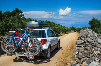 Twój rower też chce jechać na urlop. Jak go przetransportować?
