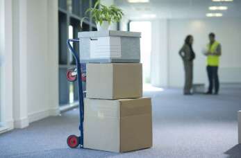Jak skutecznie zaplanować przeprowadzkę firmy do nowej siedziby?