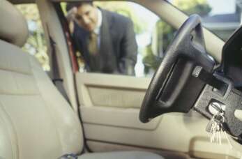 Awaryjne i bezinwazyjne otwieranie samochodów