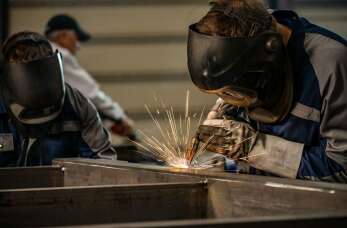 U Spina Krzysztof Spinek - specjaliści od spawania stali nierdzewnej i konstrukcji metalowych