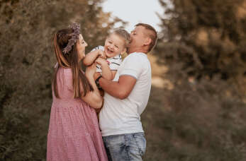 Wiktoria Makuła Fotografia: Dlaczego warto zdecydować się na sesję rodzinną?