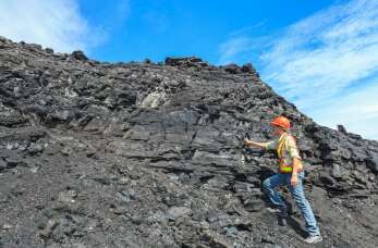 Geolog z Geosolum Usługi geologiczne - jakie prace wchodzą w zakres jego usług?