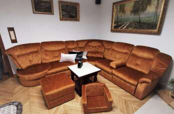 Renowacja mebli tapicerowanych w ofercie Tapicerni Bronisze