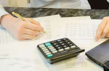 Współpraca z firmą zewnętrzną w zakresie kadr i płac - dlaczego warto? Biuro Rachunkowe Vat