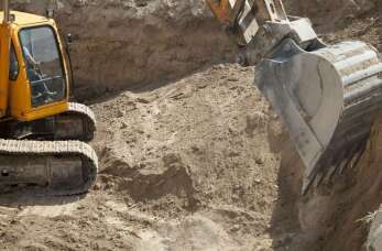 Wykopy pod budowę nieruchomości – na co warto zwrócić uwagę? Marecki Transport Ciężarowy
