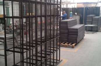 Zorganizuj swoją przestrzeń handlową - wyposażenie sklepu w ofercie firmy ProMetal Mielec