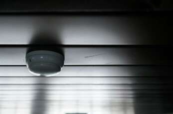 Zastosowanie systemów wczesnej detekcji dymu od AFFS w ochronie przeciwpożarowej budynków