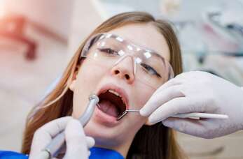  Lek. Stomatolog Białek-Skowrońska Joanna: Usuwanie kamienia nazębnego