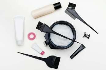 Jak wybrać najlepsze produkty kosmetyczne dla Twojego salonu fryzjerskiego z hurtowni Bardzo Inny Sklep Bis?