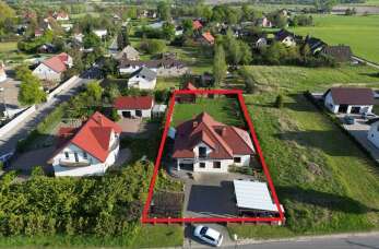 PLK Studio: Przestronny dom w Lednogórze: 7 pokoi, ogrzewanie podłogowe i kominek