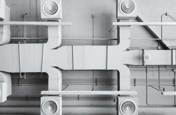 Czyszczenie instalacji przemysłowych – co oferuje firma Koga?