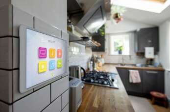 Instalacja systemów Smart Dom z firmą Elektro – zakres i korzyści z systemu automatyki budynku