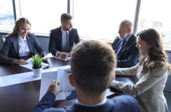 4 wskazówki, jak zorganizować udane spotkanie biznesowe