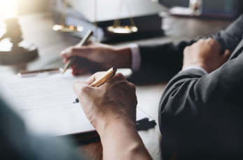 Umowa alimentacyjna poświadczana aktem notarialnym