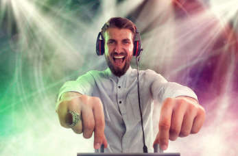 Jaką oprawę muzyczną imprezy okolicznościowej wybrać?