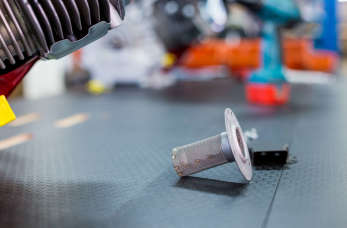 Jak powinna przebiegać relokacja maszyn przemysłowych?