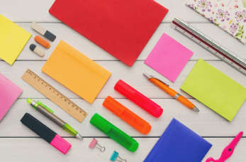 Identyfikacja wizualna a materiały biurowe