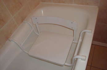 Rehabilitacyjne stołki, taborety i siedzenia wannowe i prysznicowe