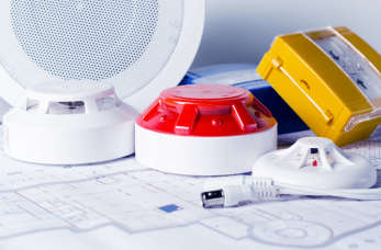 Usługi elektryczne – jak zadbać o wydajny system przeciwpożarowy?