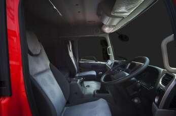 Tapicerowanie wnętrz aut dostawczych i ciężarowych zleć firmie Vivaldi Truckstyling