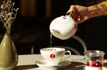 Wynajem ekspresów do kawy – korzyści dla firm