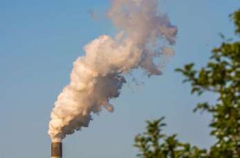 Czym jest i na czym polega handel emisją CO2?