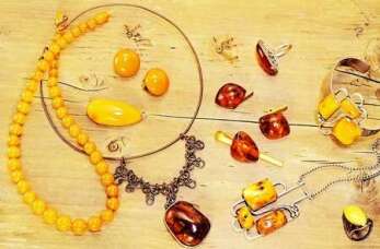 Biżuteria z żywicy epoksydowej – Resin Art Kinga Hinc