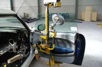 W jakich branżach stosuje się maszyny do podnoszenia i przenoszenia ładunków?