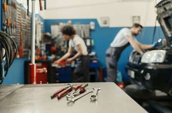 Naprawa samochodów osobowych w PJ Auto Szczecin