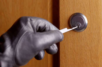 Systemy antywłamaniowe — na co zwrócić uwagę, aby wybrać odpowiedni?