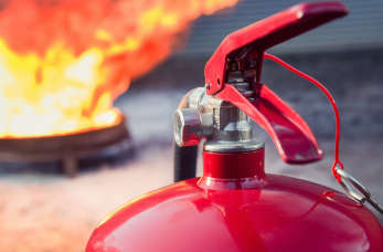 Szkolenia przeciwpożarowe oraz konserwacja sprzętu przeciwpożarowego
