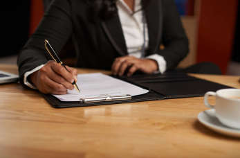 W jakich sytuacjach konieczna jest pomoc notariusza?