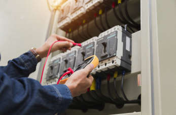 Zakres prac elektrycznych w budownictwie prywatnym i komunalnym