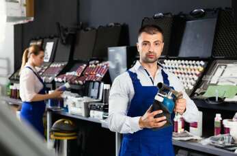 Blacharstwo i lakiernictwo w Warszawie – Zdzisław Nielipiński