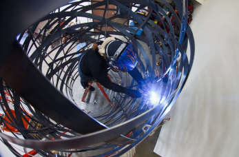 Jak wybrać firmę w celu spawania konstrukcji metalowych?