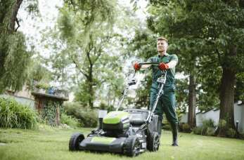 Wybór kosiarki spalinowej – Krysiak Sprzęt do ogrodu