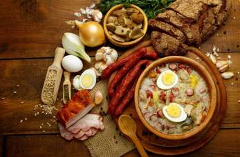 Wyżywienie w restauracjach hotelowych - Perła Tanwi