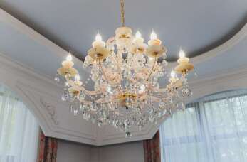 Żyrandole do salonu – Lunique Lampy z Kryształu