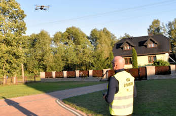 „Tam sięgaj, gdzie wzrok nie sięga”… Dlaczego filmowanie dronem jest tak ekscytujące