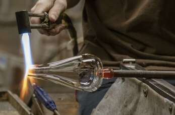 Meble szklane w nowoczesnym wnętrzu – Delta Glass